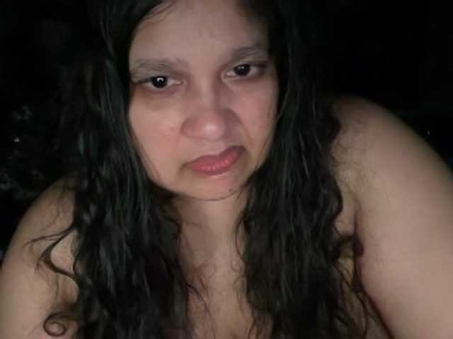 DUMBHOEMELANIE live cam on BongaCams