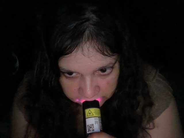 DUMBHOEMELANIE