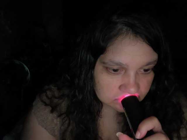 DUMBHOEMELANIE