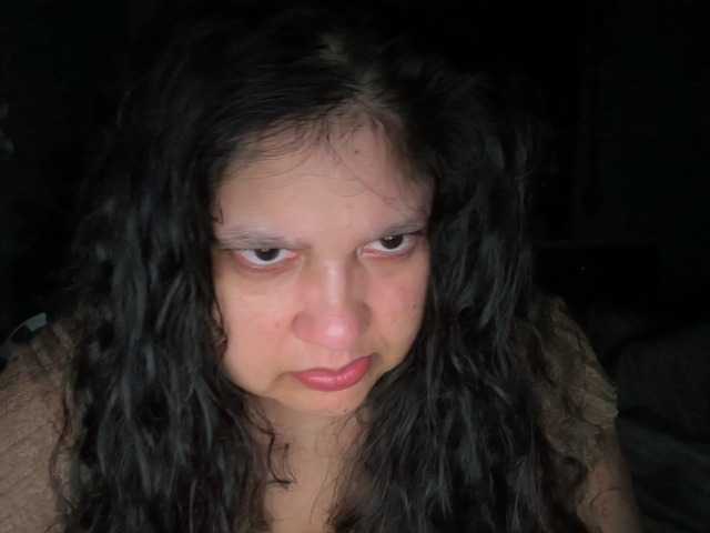 DUMBHOEMELANIE