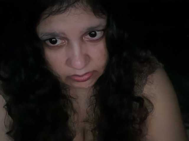 DUMBHOEMELANIE