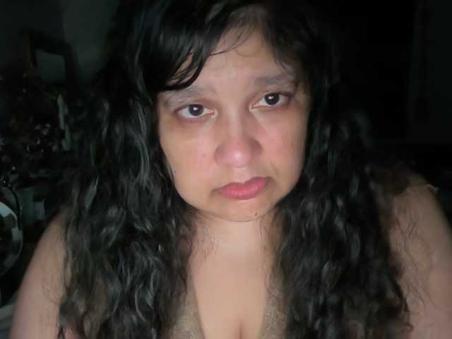 DUMBHOEMELANIE