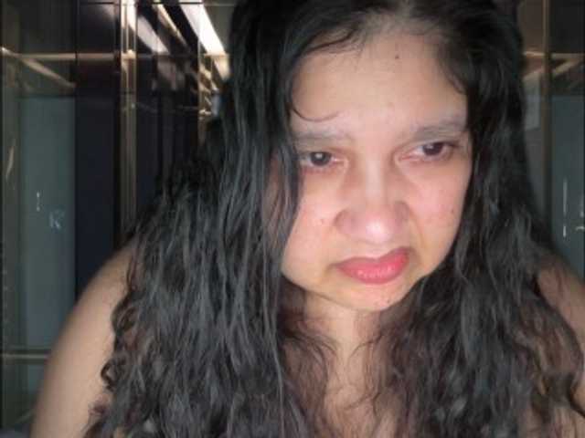 DUMBHOEMELANIE