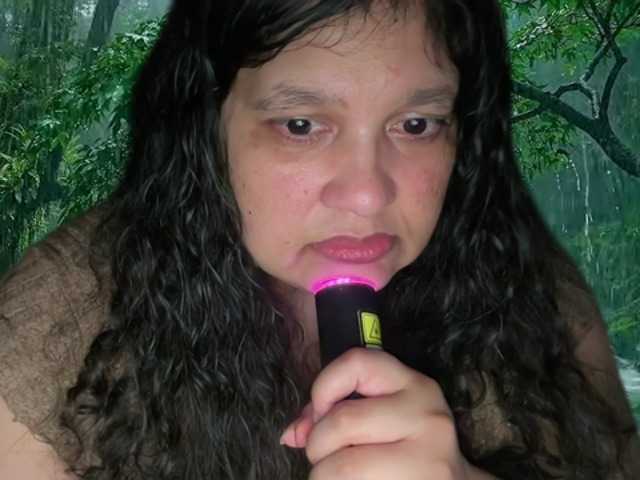DUMBHOEMELANIE