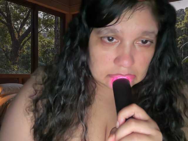 DUMBHOEMELANIE