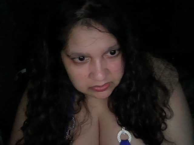 DUMBHOEMELANIE live cam on BongaCams