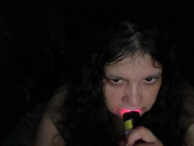 DUMBHOEMELANIE