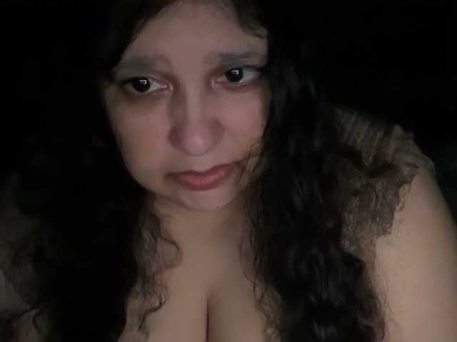 DUMBHOEMELANIE live cam on BongaCams
