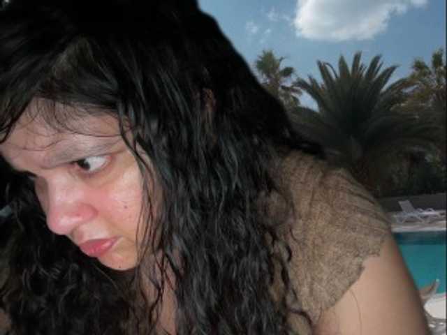 DUMBHOEMELANIE live cam on BongaCams