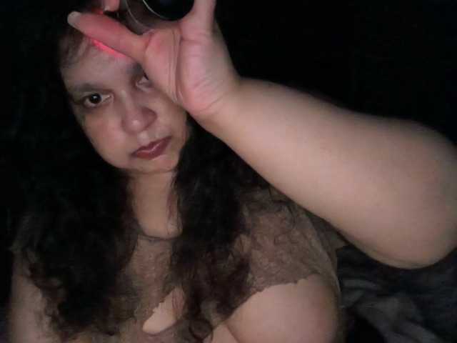 DUMBHOEMELANIE