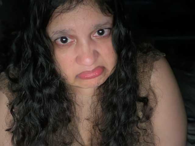 DUMBHOEMELANIE