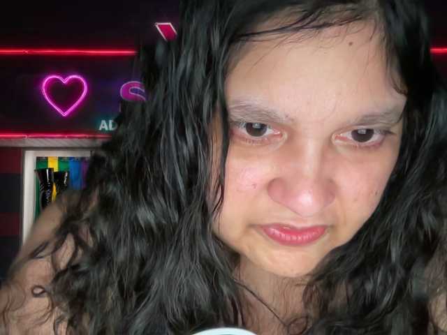 DUMBHOEMELANIE