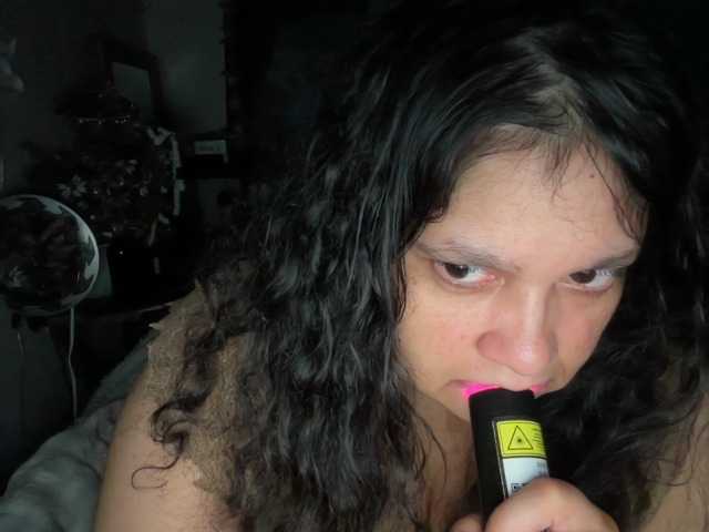 DUMBHOEMELANIE