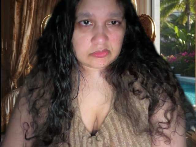 DUMBHOEMELANIE