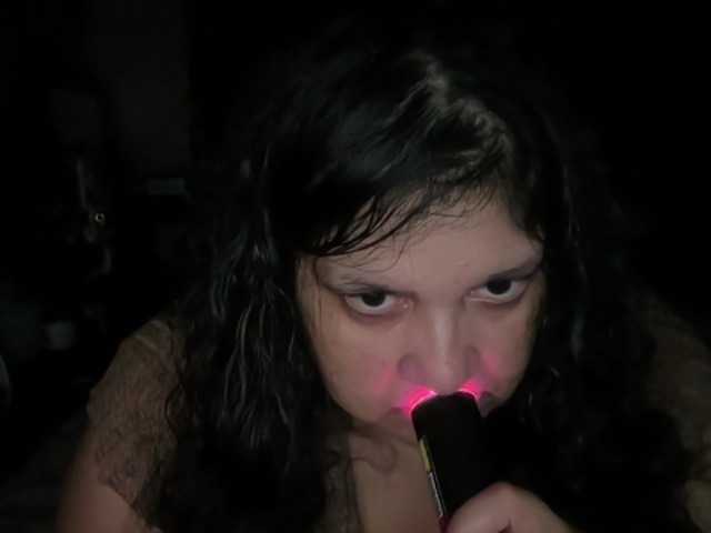DUMBHOEMELANIE live cam on BongaCams