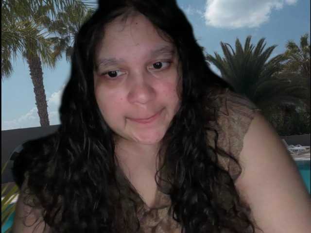 DUMBHOEMELANIE live cam on BongaCams