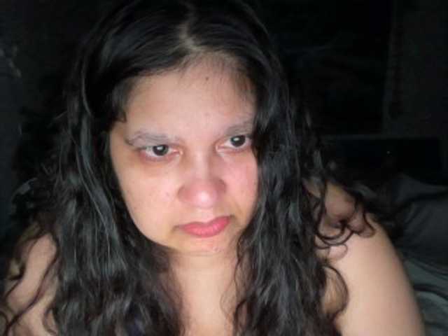 DUMBHOEMELANIE
