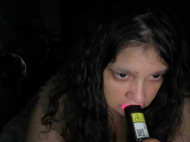 DUMBHOEMELANIE