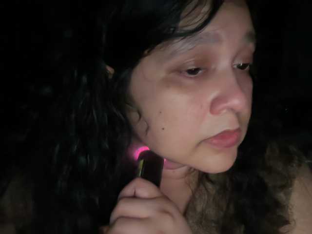 DUMBHOEMELANIE