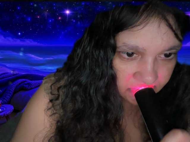 DUMBHOEMELANIE