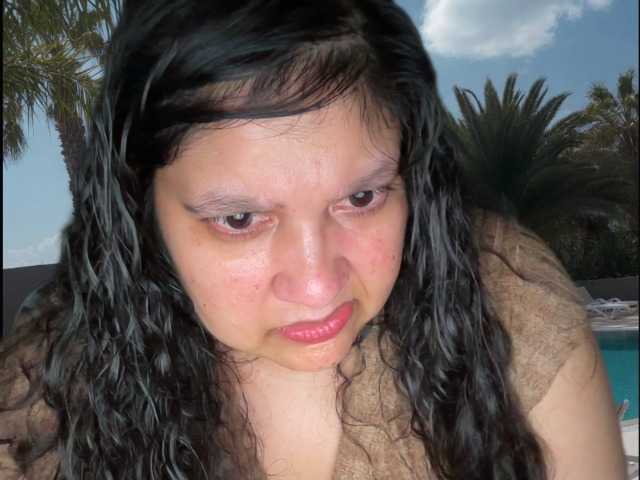 DUMBHOEMELANIE