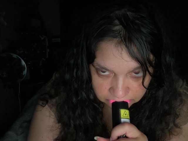 DUMBHOEMELANIE