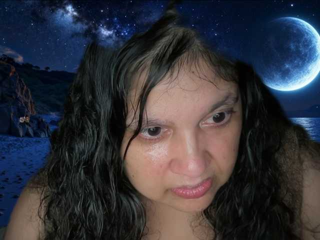 DUMBHOEMELANIE