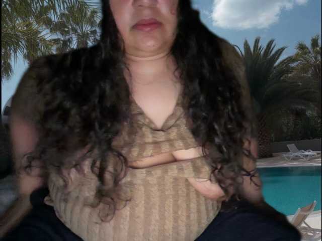 DUMBHOEMELANIE