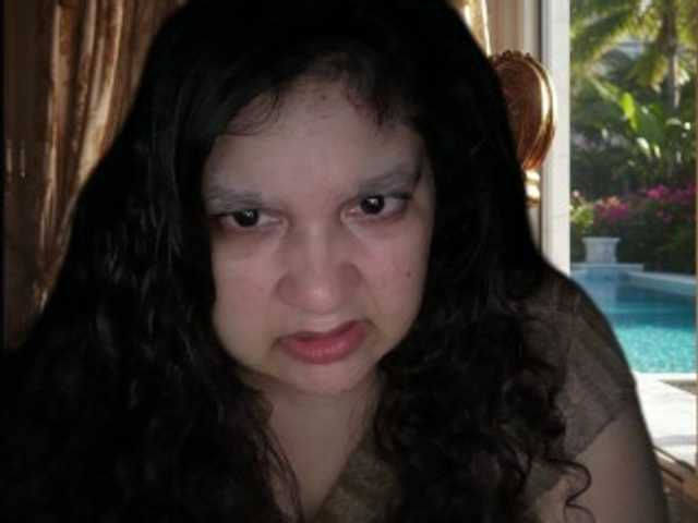DUMBHOEMELANIE