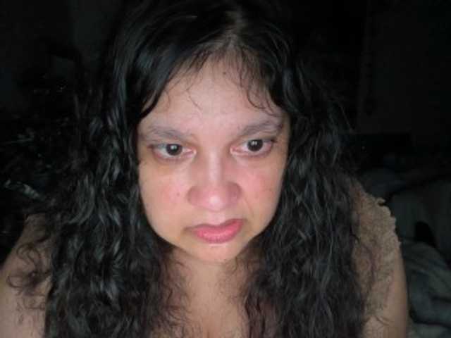 DUMBHOEMELANIE — live female cam