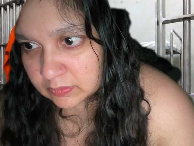 DUMBHOEMELANIE