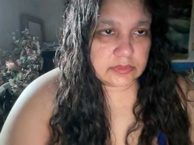 DUMBHOEMELANIE