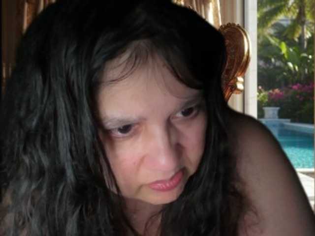 DUMBHOEMELANIE
