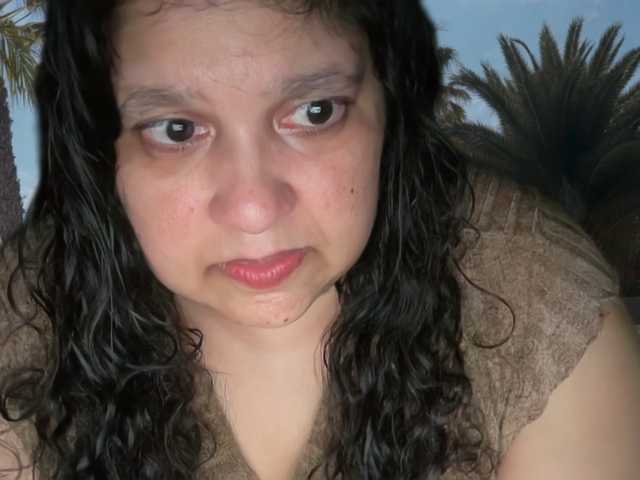 DUMBHOEMELANIE