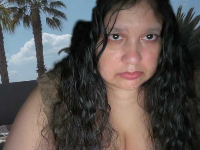 DUMBHOEMELANIE live cam on BongaCams