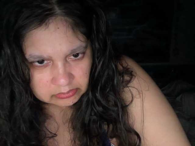 DUMBHOEMELANIE
