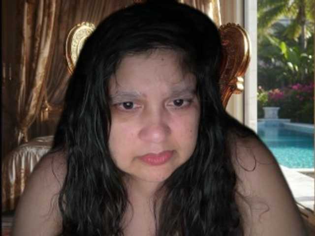 DUMBHOEMELANIE