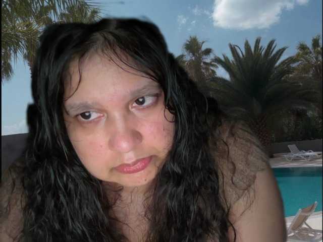 DUMBHOEMELANIE