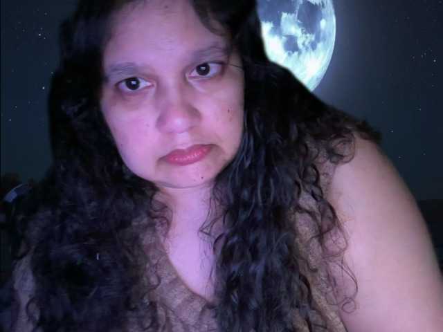 DUMBHOEMELANIE