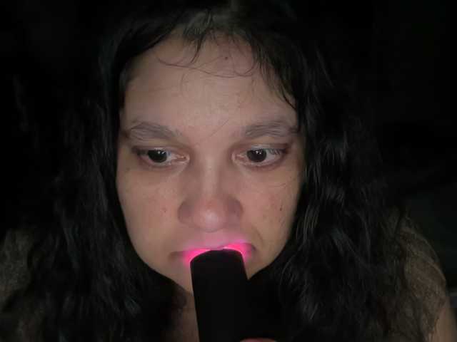 DUMBHOEMELANIE