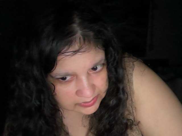 DUMBHOEMELANIE