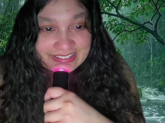 DUMBHOEMELANIE live cam on BongaCams