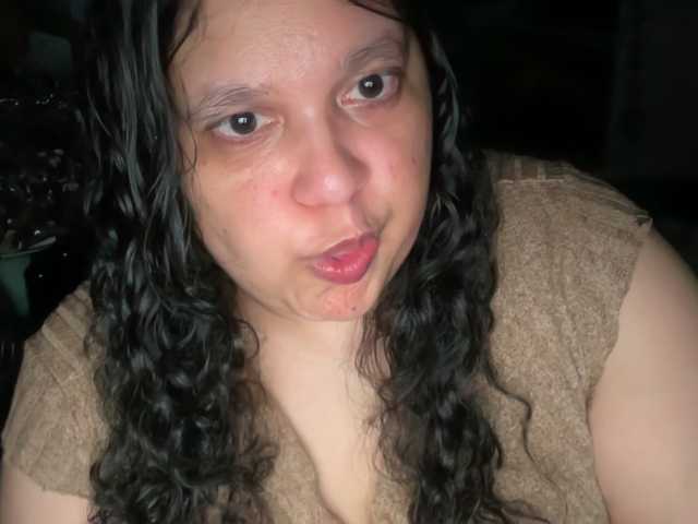 DUMBHOEMELANIE, en vivo ahora en BongaCams
