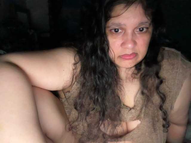 DUMBHOEMELANIE