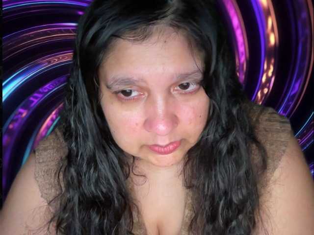 DUMBHOEMELANIE