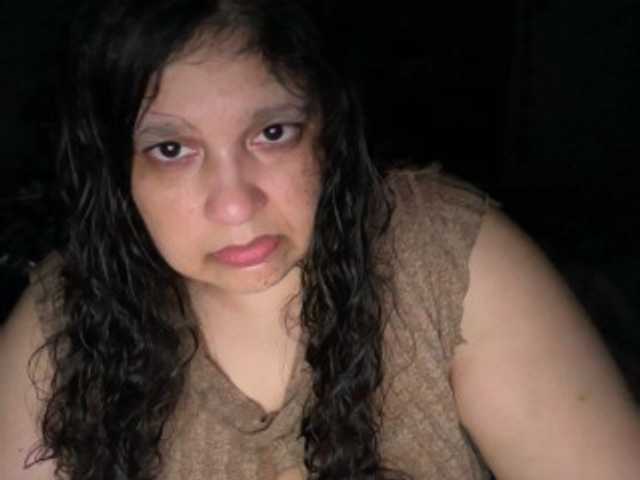 DUMBHOEMELANIE — live female cam