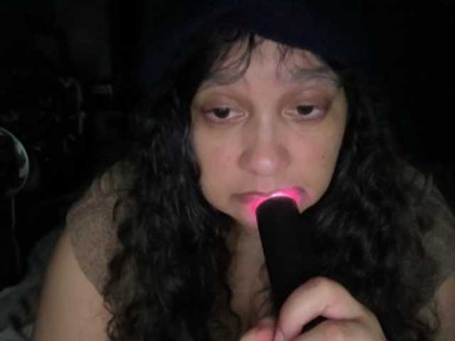 DUMBHOEMELANIE