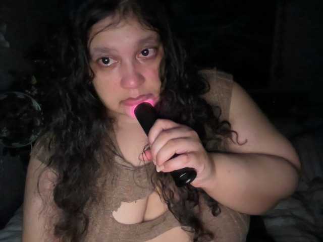 DUMBHOEMELANIE