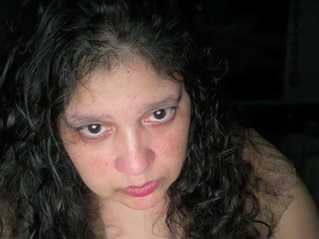 DUMBHOEMELANIE