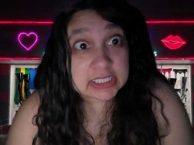 DUMBHOEMELANIE live cam on BongaCams